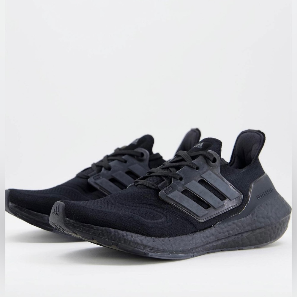 Adidas Running Ultraboost 22 trainers